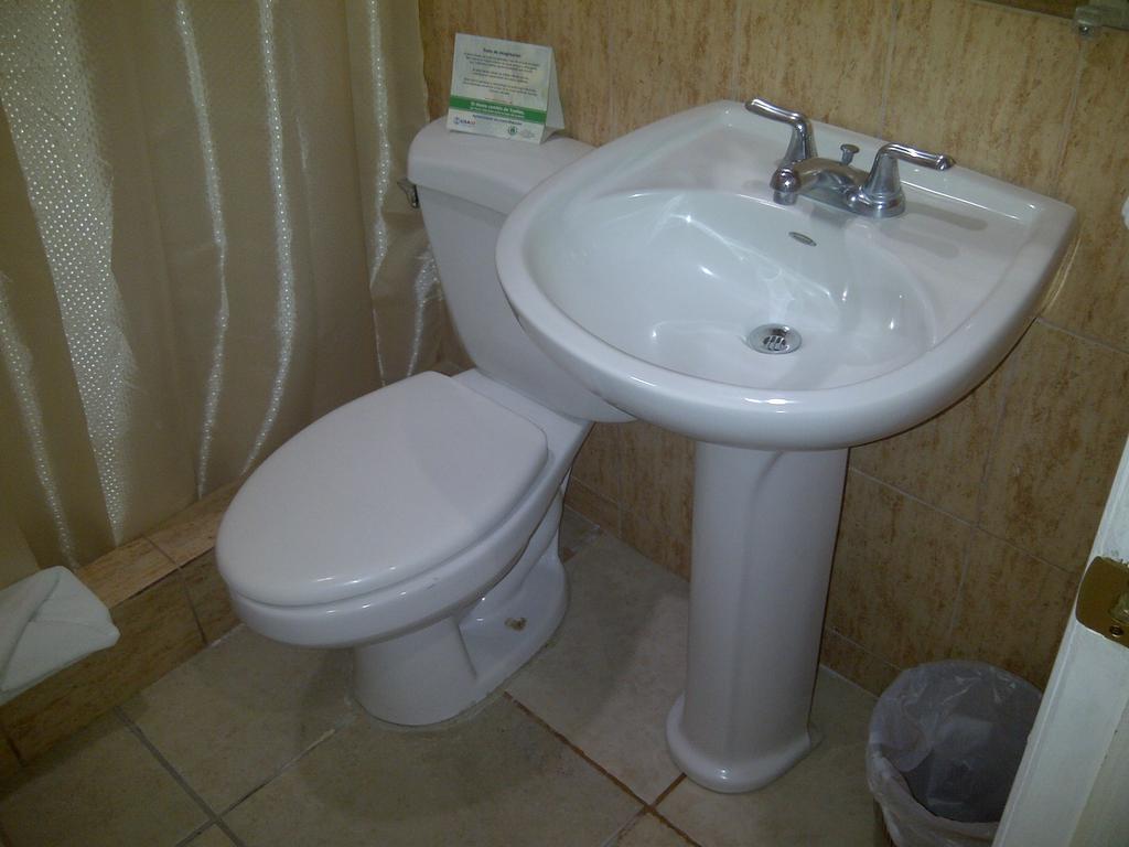 Hotel Cibeles La Ceiba Room photo