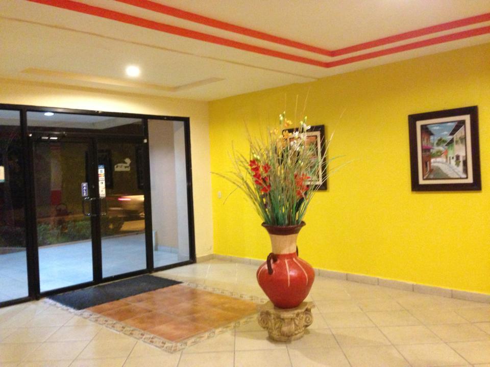 Hotel Cibeles La Ceiba Exterior photo