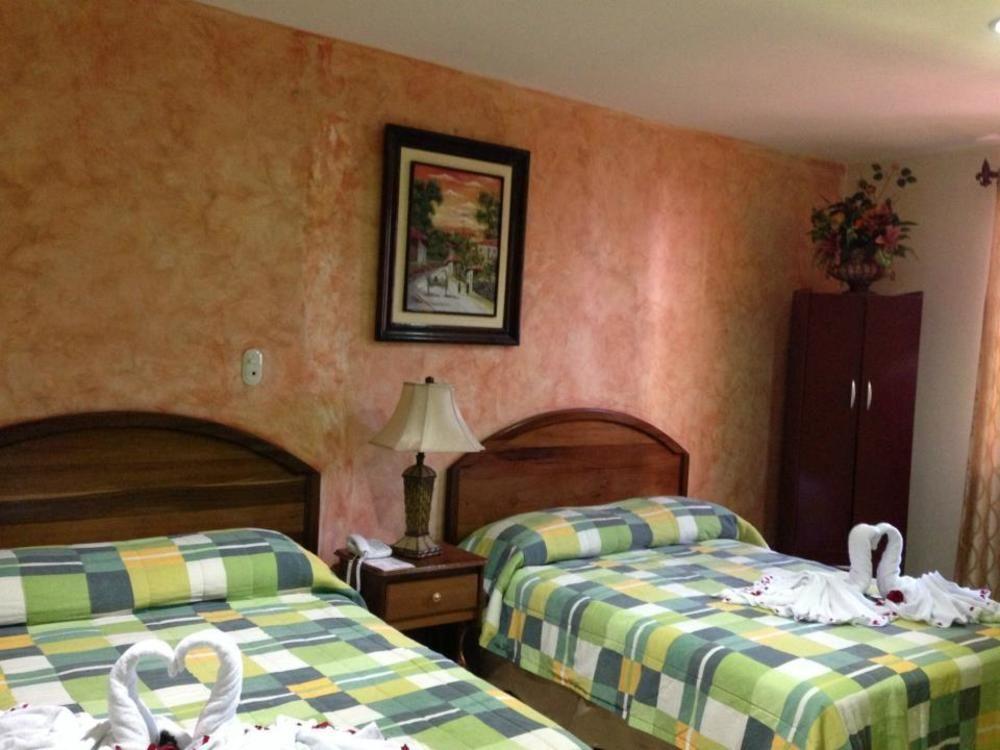 Hotel Cibeles La Ceiba Exterior photo